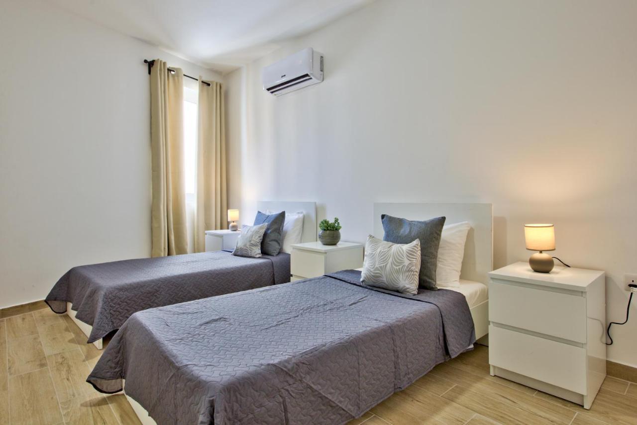 Ferienwohnung Sliema Duplex Penthouse With Sea Views & Private Terrace By Shortletsmalta Exterior foto