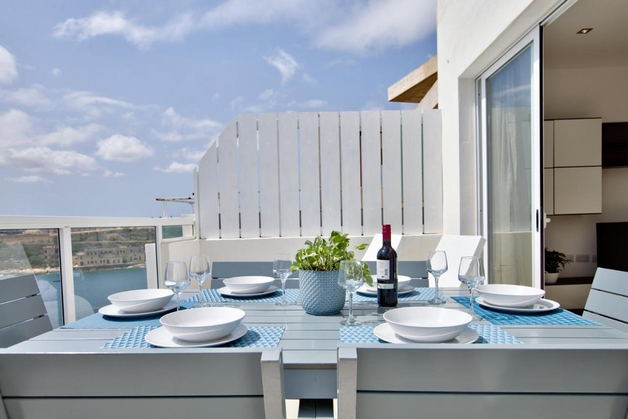 Ferienwohnung Sliema Duplex Penthouse With Sea Views & Private Terrace By Shortletsmalta Exterior foto