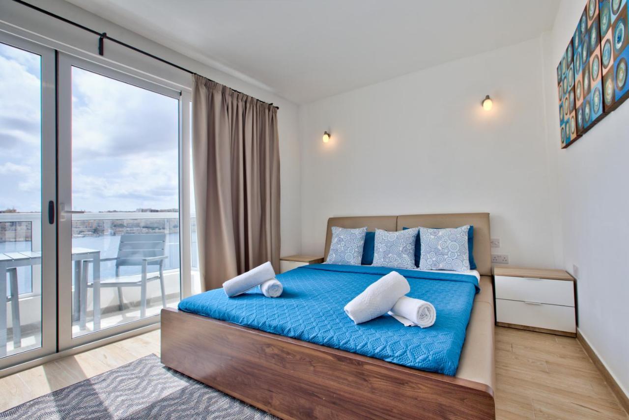 Ferienwohnung Sliema Duplex Penthouse With Sea Views & Private Terrace By Shortletsmalta Exterior foto