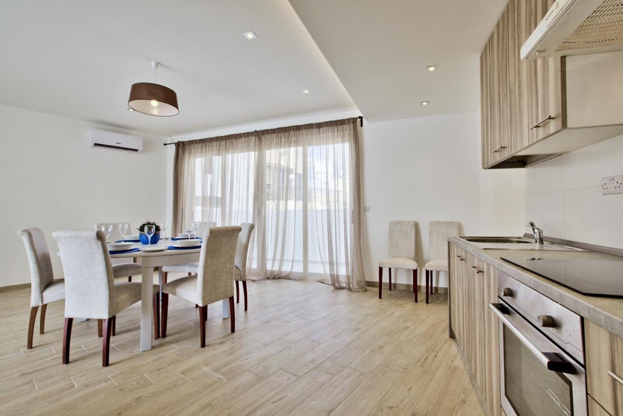 Ferienwohnung Sliema Duplex Penthouse With Sea Views & Private Terrace By Shortletsmalta Exterior foto