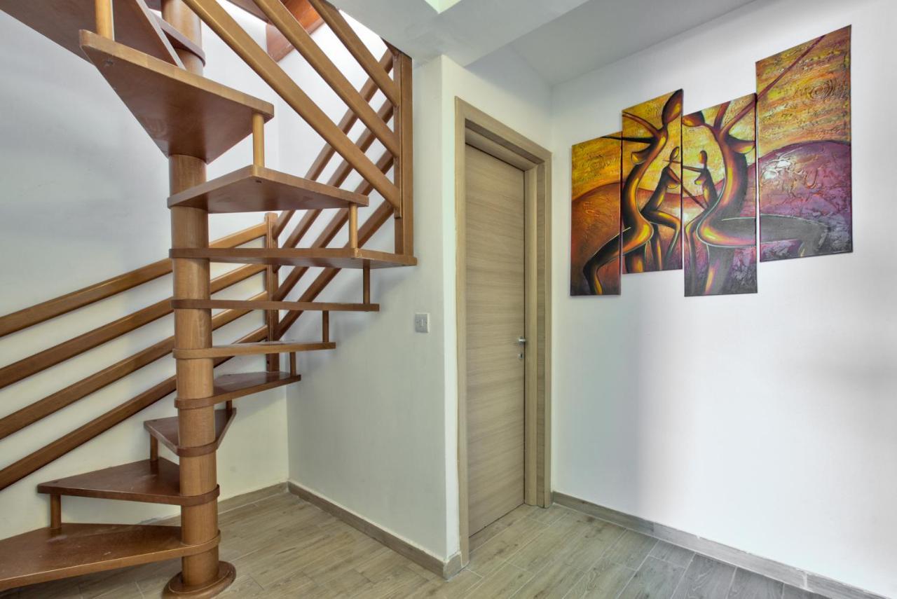 Ferienwohnung Sliema Duplex Penthouse With Sea Views & Private Terrace By Shortletsmalta Exterior foto