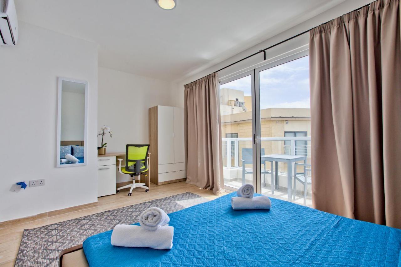 Ferienwohnung Sliema Duplex Penthouse With Sea Views & Private Terrace By Shortletsmalta Exterior foto
